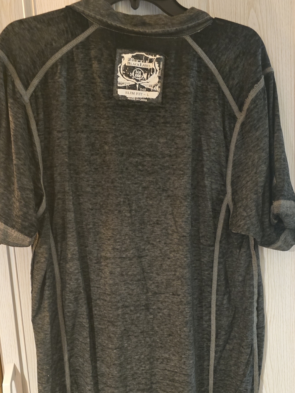 Buckle No. 008 Black Label Men's Heather Charcoal Short Sleeve Tee